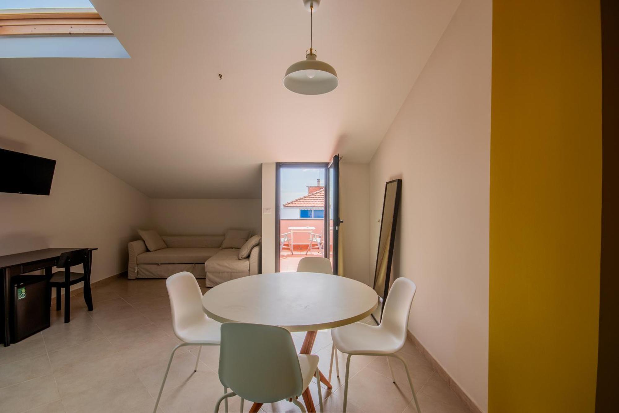 La Scivola Rooms Aci Castello Esterno foto